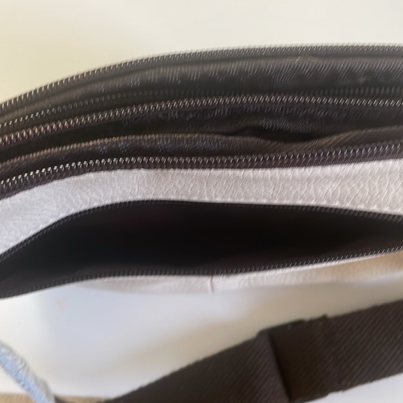 COWHIDE Leather Fanny Pack White - Picture 9 of 16